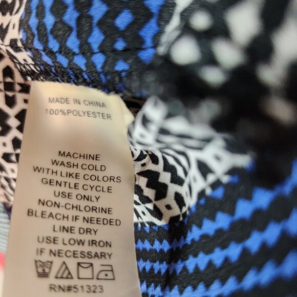 Vince Camuto Size S Striped V Neck Casual Top Long Sleeve Red White Blue Stripes - Picture 7 of 13